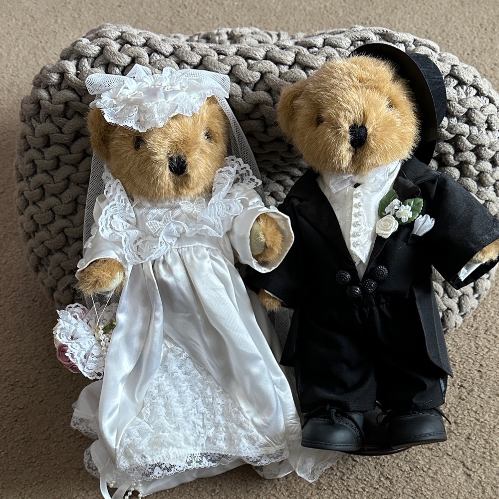 Bride and Groom Teddy Bear Set